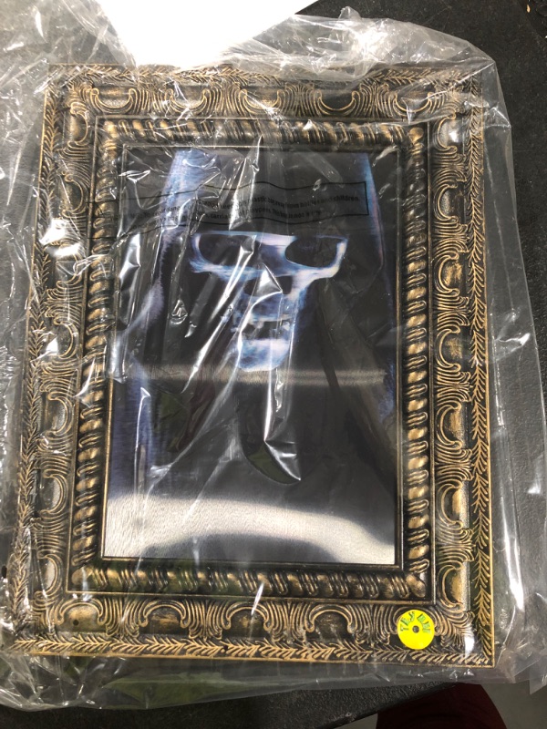 Photo 2 of 3D Motion Activated Haunted Photo Frame with Light and Creepy Sound-Luminous Portrait Halloween Prop Decoration

