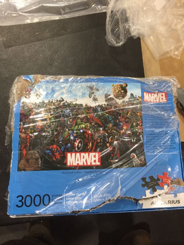 Photo 1 of MARVEL 3000pcs Jigsaw Puzzle