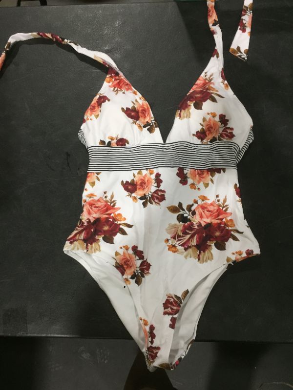 Photo 1 of CUPSHE SWIMSUIT 
SIZE L