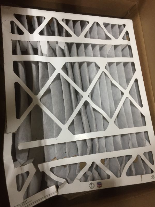 Photo 3 of BestAir, 20" x 25" x 4" Air Cleaning Furnace Filter, MERV 11, Carbon Infused to Neutralize Odor, For Honeywell Models, 1 Count (Pack of 1)
CORNER IS SMASHED