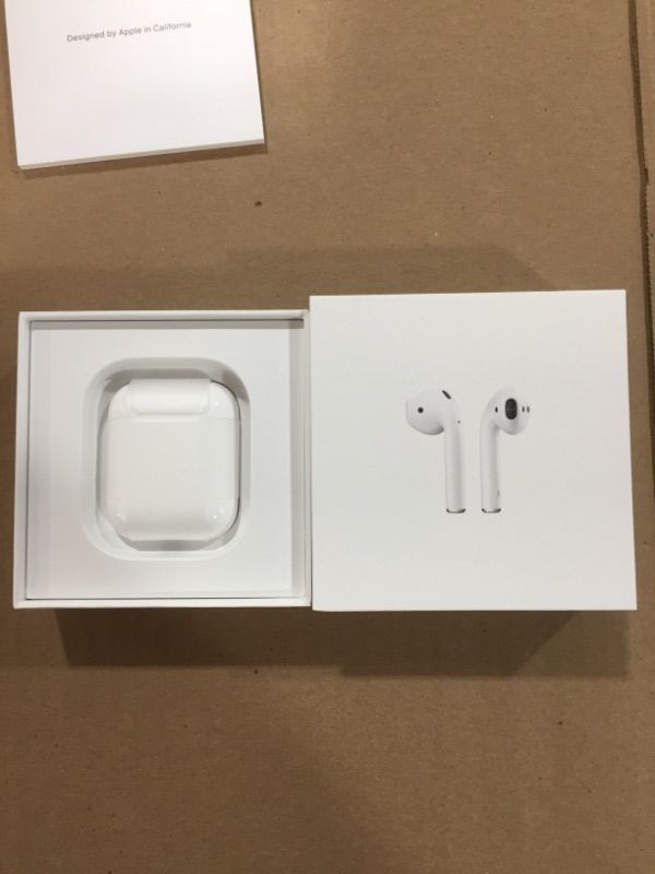 Photo 1 of Apple AirPods (2nd Generation)
