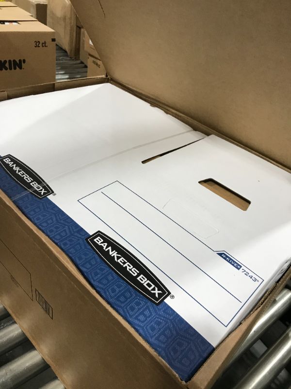 Photo 2 of Bankers Box R-kive Heavy-duty Storage Boxes, Letter/legal Files, 12" X 16.5" X 10.38", White, 20/carton ( FEL0724314 )

