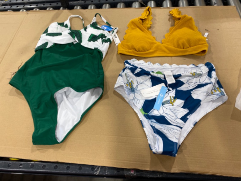 Photo 3 of (l) 2 pack bathing suits 