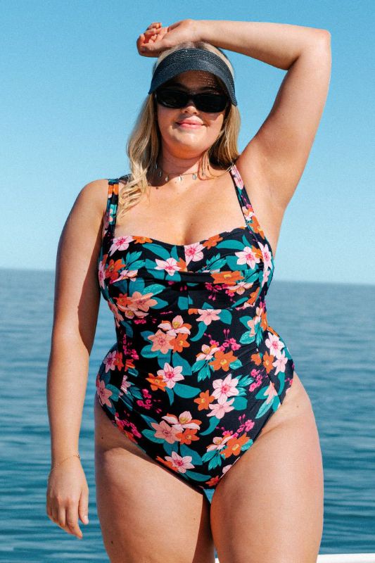 Photo 1 of (1X) Edith Floral Ruched Plus Size One Piece Swimsuit
