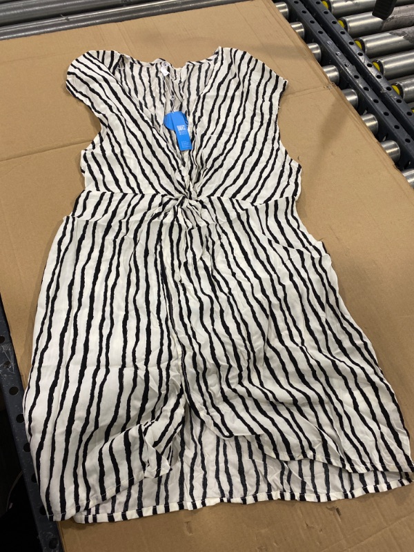 Photo 1 of (M) Zebra Print Dress 