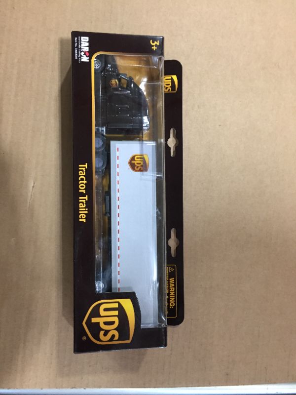 Photo 3 of Daron Worldwide Trading GW68061 1 by 64 Scale UPS Tractor Trailer
