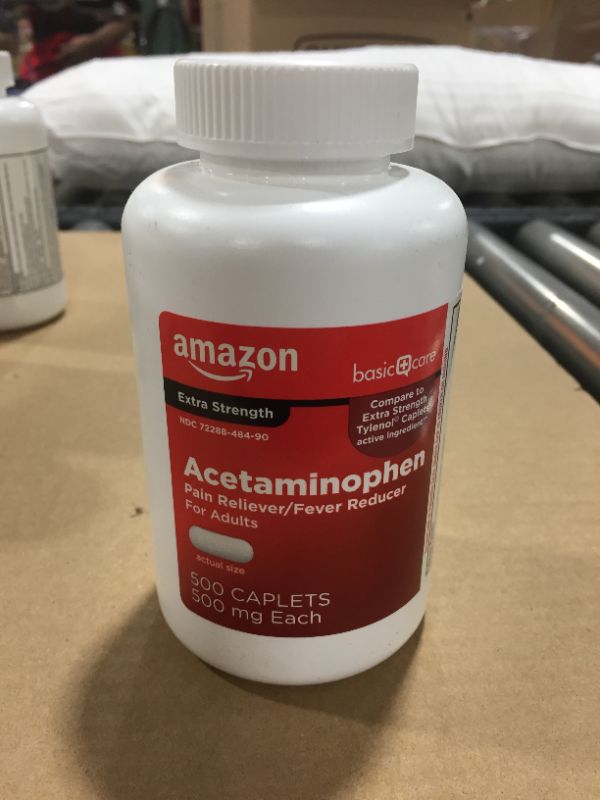 Photo 3 of Amazon Basic Care Extra Strength Pain Relief, Acetaminophen Caplets, 500 mg, 500 Count [EXP 11-22]
