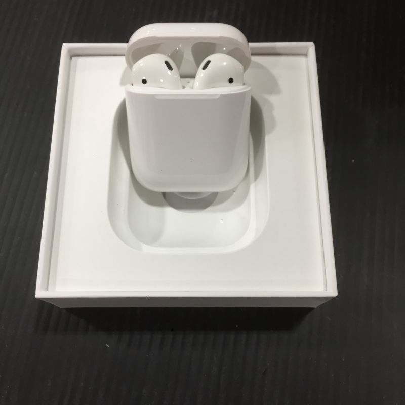 Photo 3 of Apple AirPods (2nd Generation)!!!