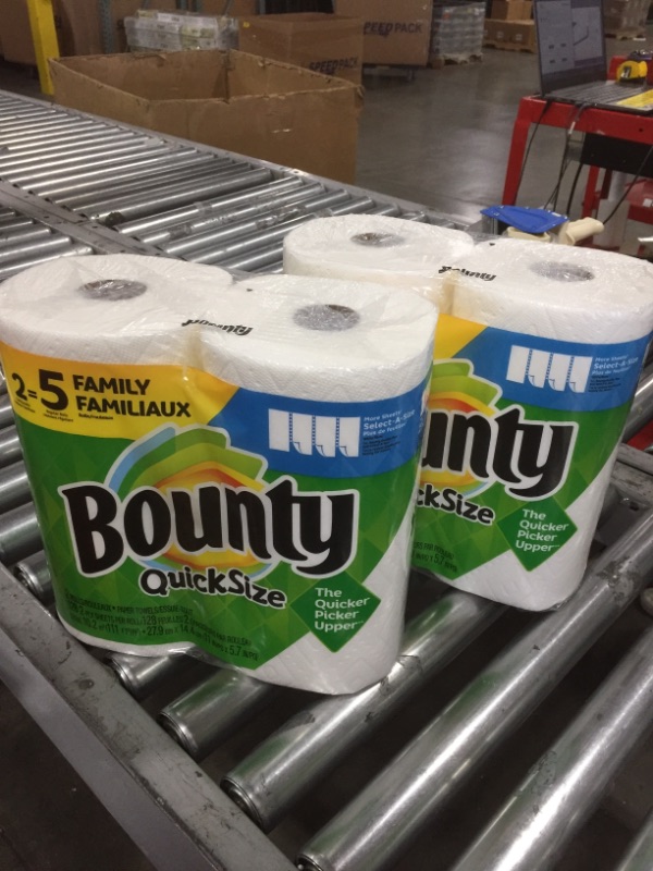 Photo 3 of 2 PACK- Bounty Quick-Size Paper Towels, 2 Family Rolls, White, Prime Pantry
