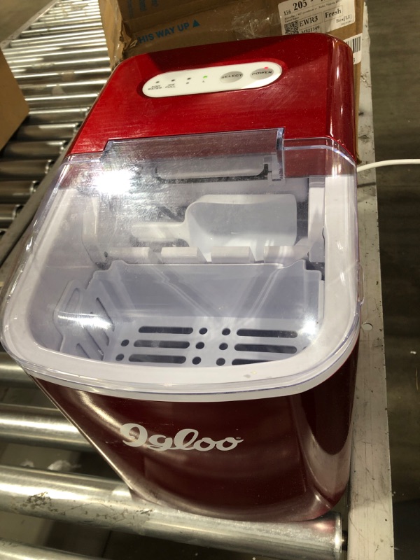 Photo 2 of Igloo 26 lb. Capacity Countertop Ice Maker ICEB26RR, Retro Red
