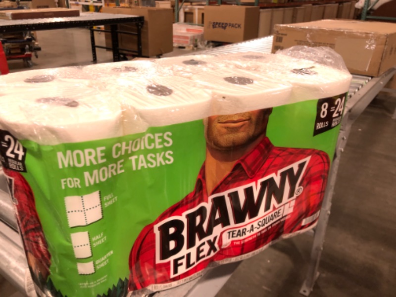 Photo 2 of Brawny Flex Paper Towels, 8 Triple Rolls = 24 Regular Rolls, Tear-A-Square, 3 Sheet Size Options, Quarter Size Sheets, 8 Count
