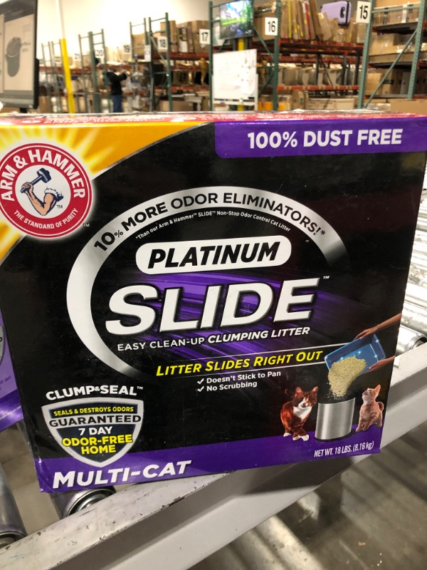 Photo 2 of Arm & Hammer Platinum Slide Easy Clean-Up Clumping Cat Litter, Multi-Cat, 18 lbs