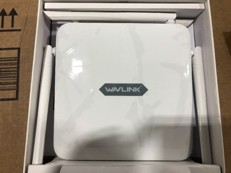 Photo 2 of Wavlink AC1200 Dual Band Gigabit Wi-Fi Router, Aerial G2, High Speed Long Range
