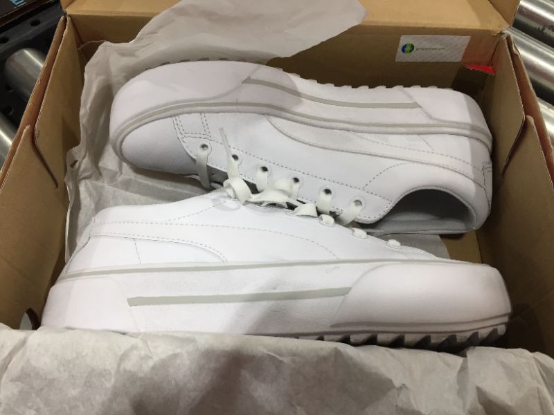 Photo 3 of PUMA Women's Carina Sneaker, SIZE 9.5
