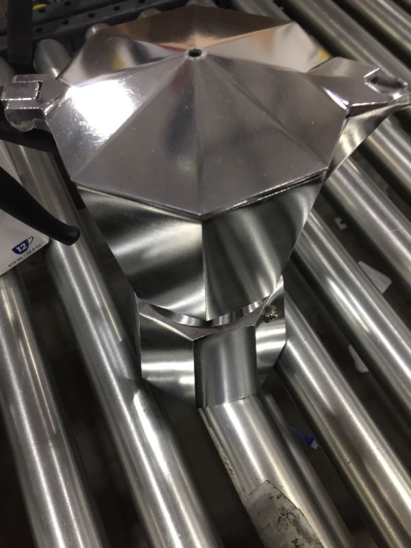 Photo 1 of BIALETTI Moka 6 Cup Express Espresso Maker

MISSING TOP HANDLE