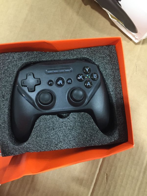 Photo 1 of SteelSeries Nimbus Bluetooth Mobile Gaming Controller - Iphone, iPad, Apple TV - 40+ Hour Battery Life - Mfi Certified - Supports Fortnite Mobile
