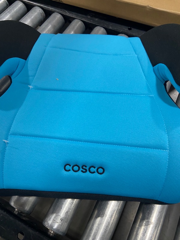 Photo 2 of Cosco Blue Baby Car Seat