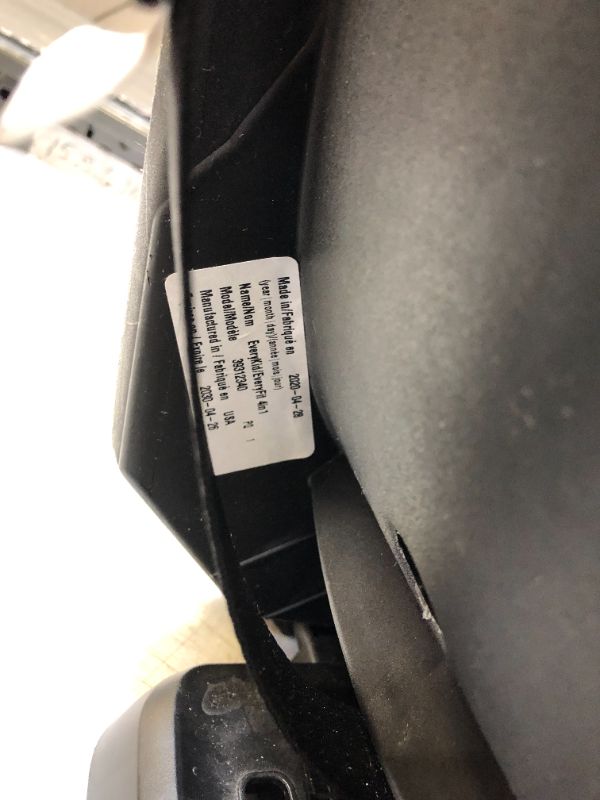 Photo 2 of Graco Tranzitions 3 in 1 Harness Booster Seat, Proof
