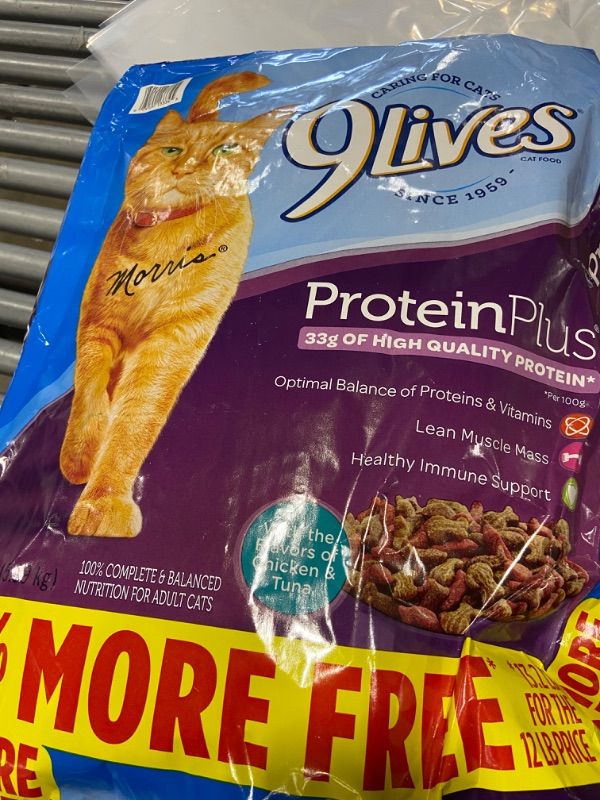 Photo 2 of 9Lives Protein Plus Dry Cat Food Bonus Bag, 13.2Lb
BEST BY:04/22/2022