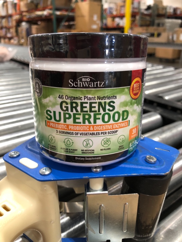 Photo 1 of Chlorophyll Rich Super Greens Organic Powder with Probiotics Prebiotics & Digestive Enzymes - 43+ Green Superfoods Alfalfa Bilberry Spirulina Chlorella - Dr Approved Keto Friendly Vegan Supplement- BEST BY 05/2022

