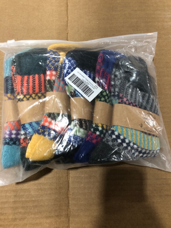 Photo 2 of Justay 5 Pairs Winter Womens Wool Socks Vintage Warm Socks Thick Cozy Socks Knit Casual Crew Socks 