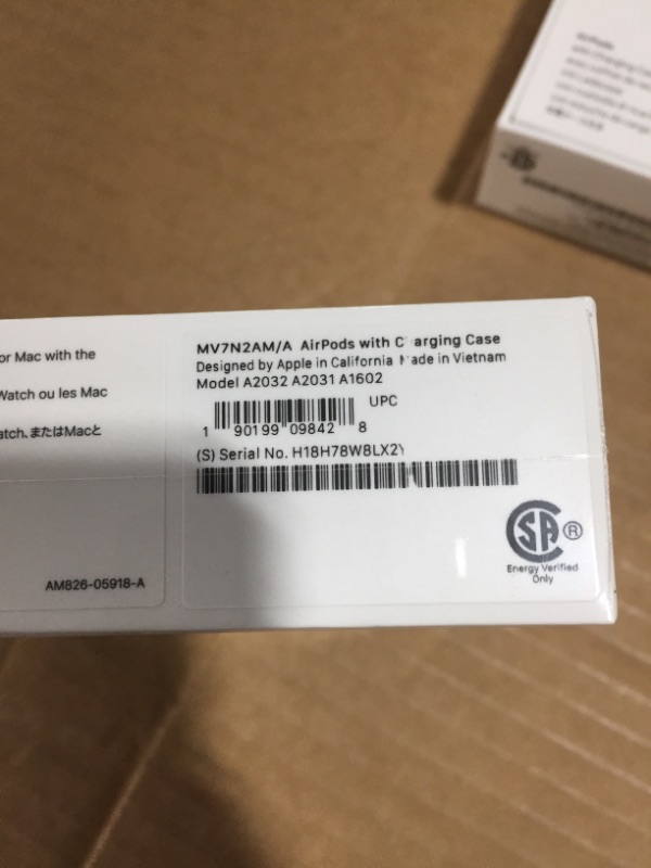 Photo 1 of Apple AirPods Wired Charging Case (2nd Generation)

