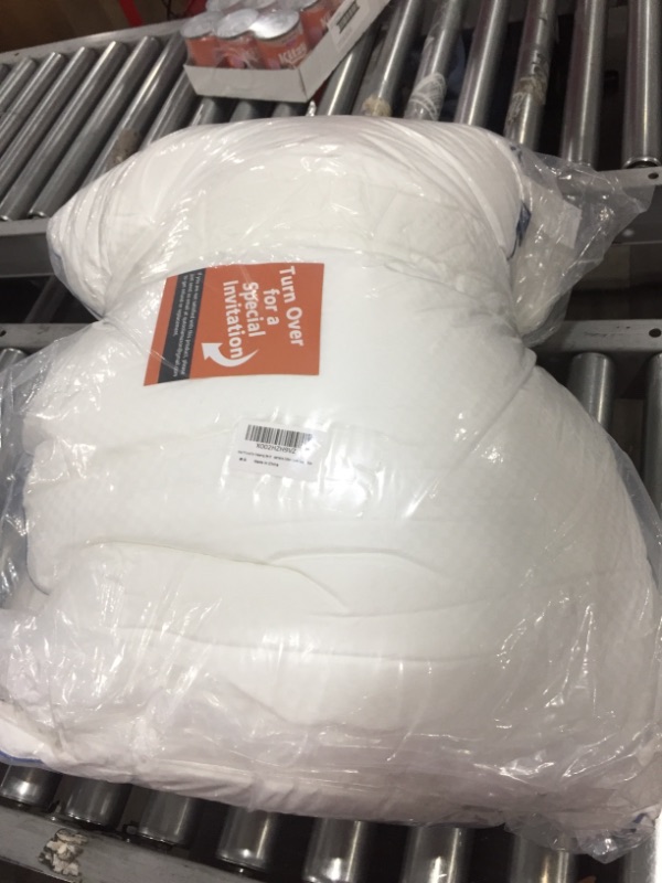 Photo 1 of Bed Pillows for Sleeping Queen Set of 2 Sleeping Pillows for Side and Back Sleepers 2-Pack Down Alternative Cooling Pillows Hotel Collection Gel Pillows for Side, Back Sleeper Breathable Cover
