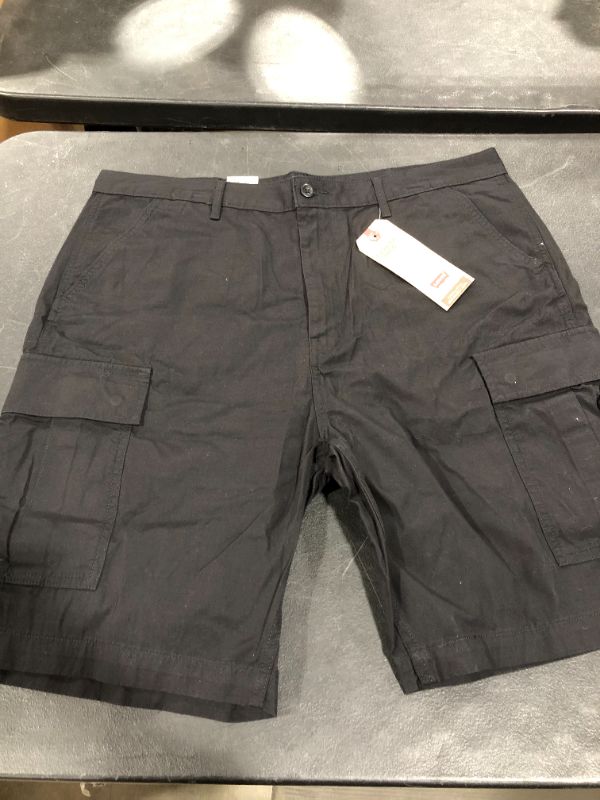 Photo 1 of Men's Levi Shorts, 38