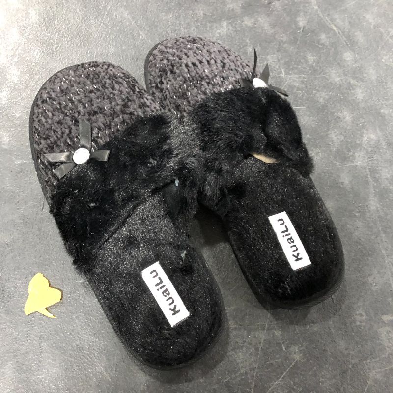 Photo 1 of Women's Black Slippers Size 11