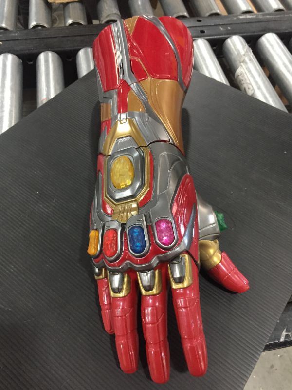 Photo 1 of Marvel Legends Series Iron Man Nano Gauntlet

