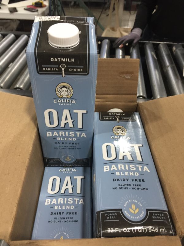 Photo 3 of Califia Farms - Oat Milk, Unsweetened Barista Blend, 32 Fl Oz (Pack of 6) | Shelf Stable | Non Dairy Milk | Creamer | Vegan | Plant Based | Gluten-Free | Non-GMO [EXP 11-2021]
