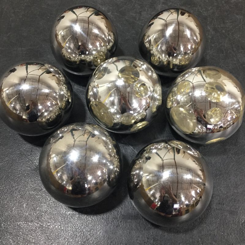 Photo 1 of 7 Pack DECORATIVE  SPECKLED SILVER SPHERES TABLE DECORATIONS 4"