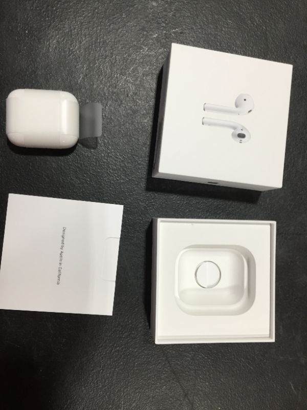 Photo 3 of Apple - AirPods with Charging Case (2nd generation) - White
