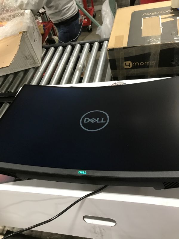 Photo 2 of Dell S3222HG 32-inch FHD 1920 x 1080 at 165Hz Curved Gaming Monitor, 1800R Curvature, 4ms Grey-to-Grey Response Time (Super Fast Mode), 16.7 Million Colors, Black (Latest Model)
