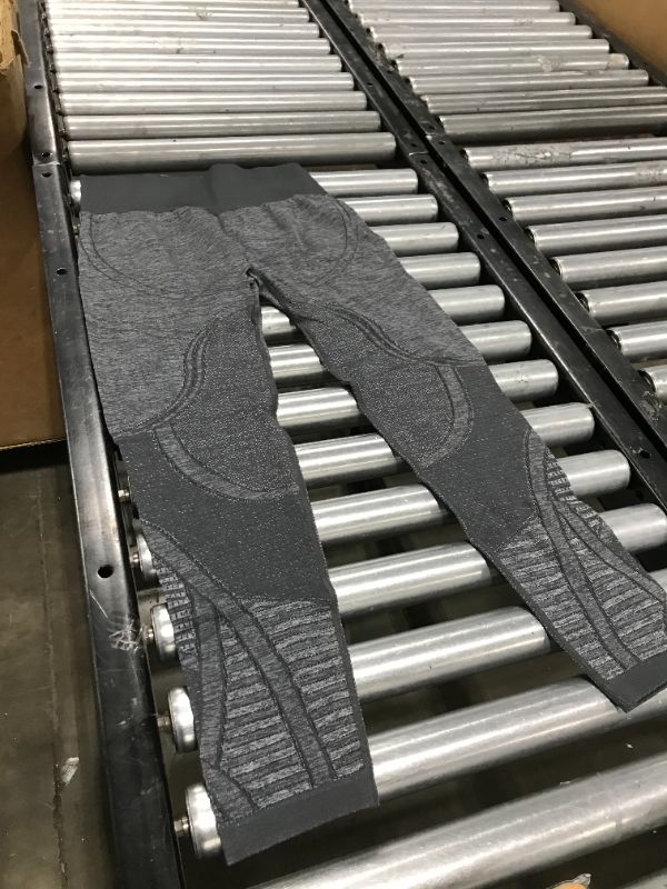 Photo 1 of XL GRAY ACTIVE LEGGINGS