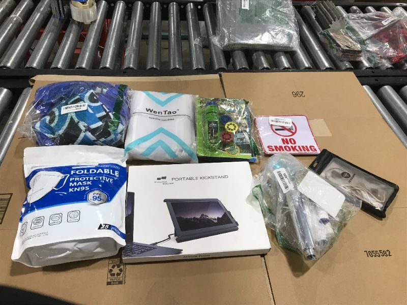 Photo 1 of Box lot- misc items 