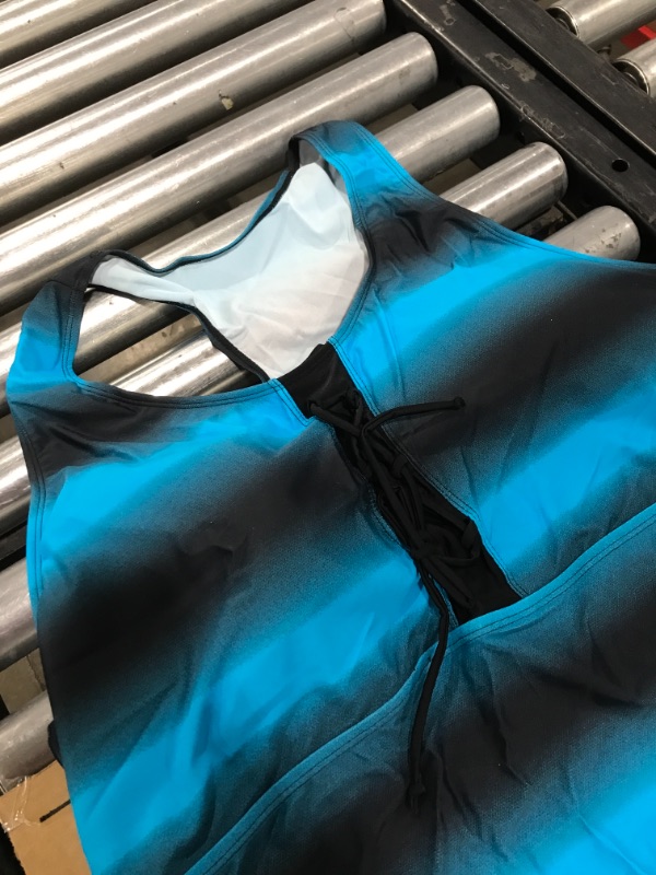 Photo 2 of WOMEN'S SWIMSUIT SET, BLUE/BLACK, SIZE 4XL. PRE-OWNED.