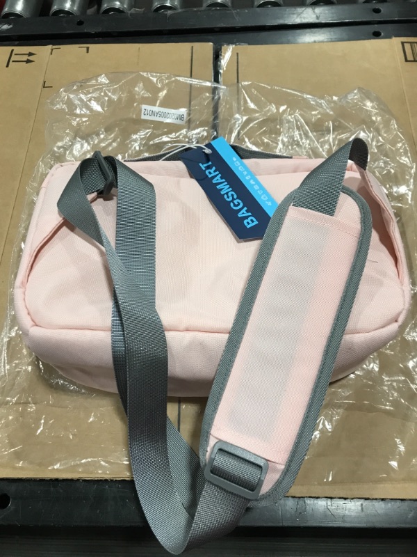 Photo 2 of BAGSMART TRAVEL BAG. PINK. 