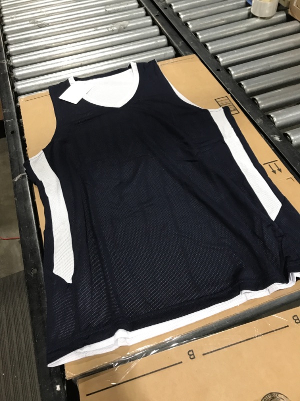 Photo 2 of Liberty Imports Reversible Men's Mesh Athletic Basketball Jersey Single for Team Scrimmage
NAVY BLUE/WHITE. SIZE LARGE.