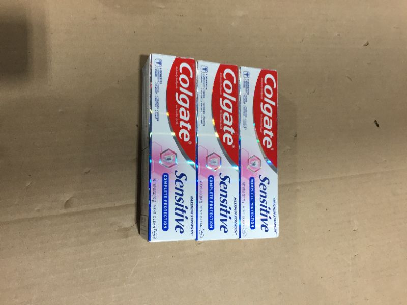 Photo 2 of Colgate Sensitive Toothpaste, Complete Protection, Mint - 6 ounce (Pack of 3)
