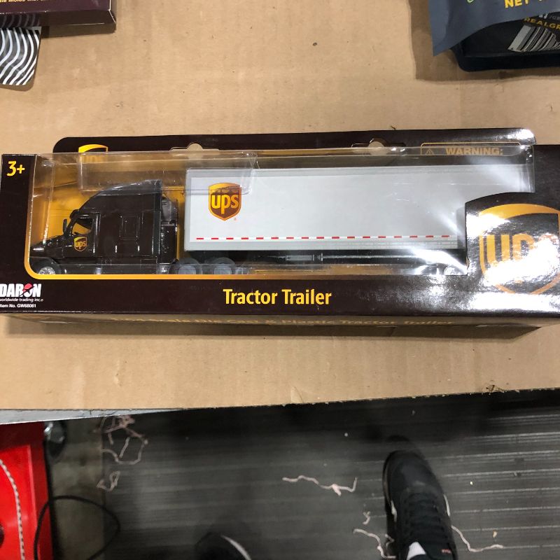 Photo 1 of UPS Tractor Trailer, Daron Truck,Diecast Model Toy Car, UPS Licensed,11.5", 1:64
