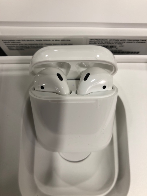 Photo 5 of Apple AirPods (2nd Generation)
BRAND NEW. OPENED FOR PHOTOS.