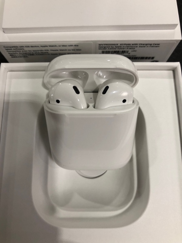 Photo 5 of Apple AirPods (2nd Generation)
BRAND NEW. OPENED FOR PHOTOS.