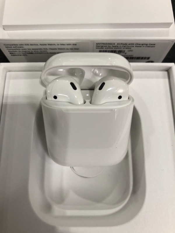 Photo 5 of Apple AirPods (2nd Generation)
BRAND NEW. OPENED FOR PHOTOS.