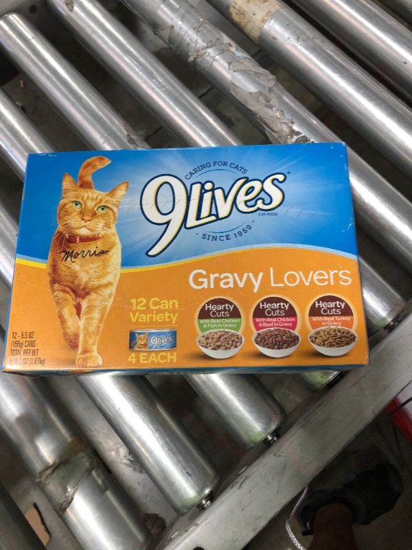 Photo 2 of 9Lives Hearty Cuts Gravy Favorites Wet Cat Food Variety Pack, 5.5-Ounce Cans (Pack of 12) 4 each: Real Chicken & Fish In Gravy, Real Veal In Gravy, Real Beef & Chicken In Gravy
