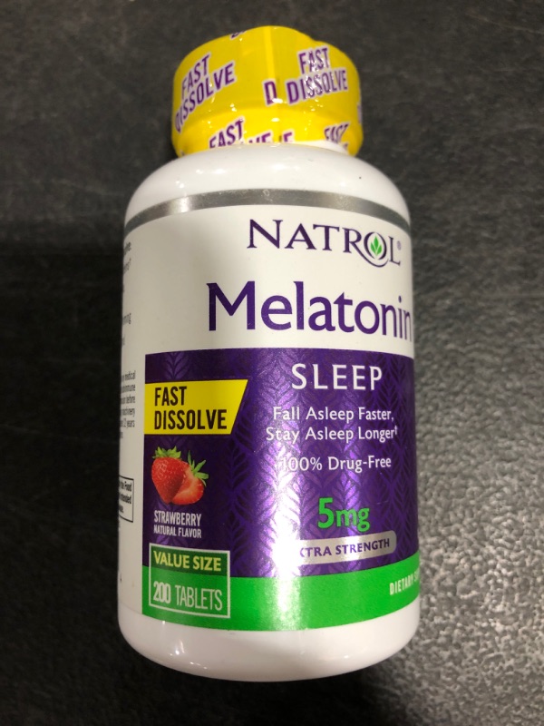 Photo 3 of Natrol Melatonin Fast Dissolve Tablets, Helps You Fall Asleep Faster, Stay Asleep Longer, Easy to Take, Dissolve in Mouth, Strengthen Immune System, Maximum Strength, Strawberry Flavor, 1mg, 200 Count
09/2022.