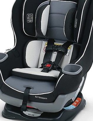 Photo 1 of Graco Extend2Fit Convertible Car Seat in Gotham

