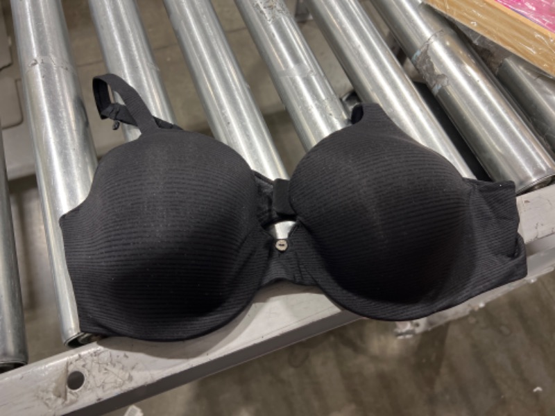 Photo 1 of HANES Black Womens Bra, 36C