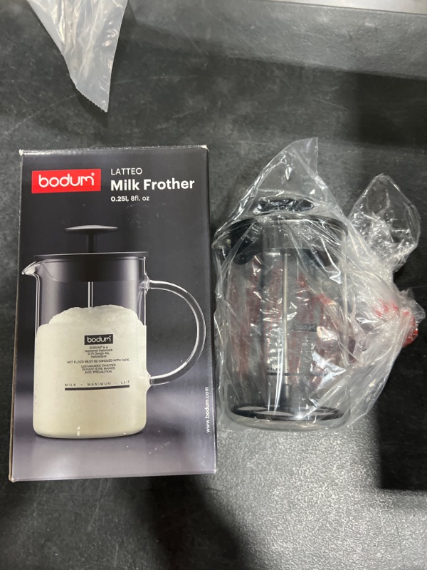 Photo 2 of BODUM Latte Milk Frothier with Glass Handle, 8 Ounce, Black