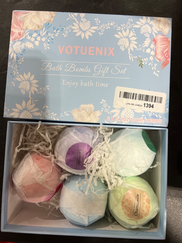 Photo 1 of 5 piece bath bombs 